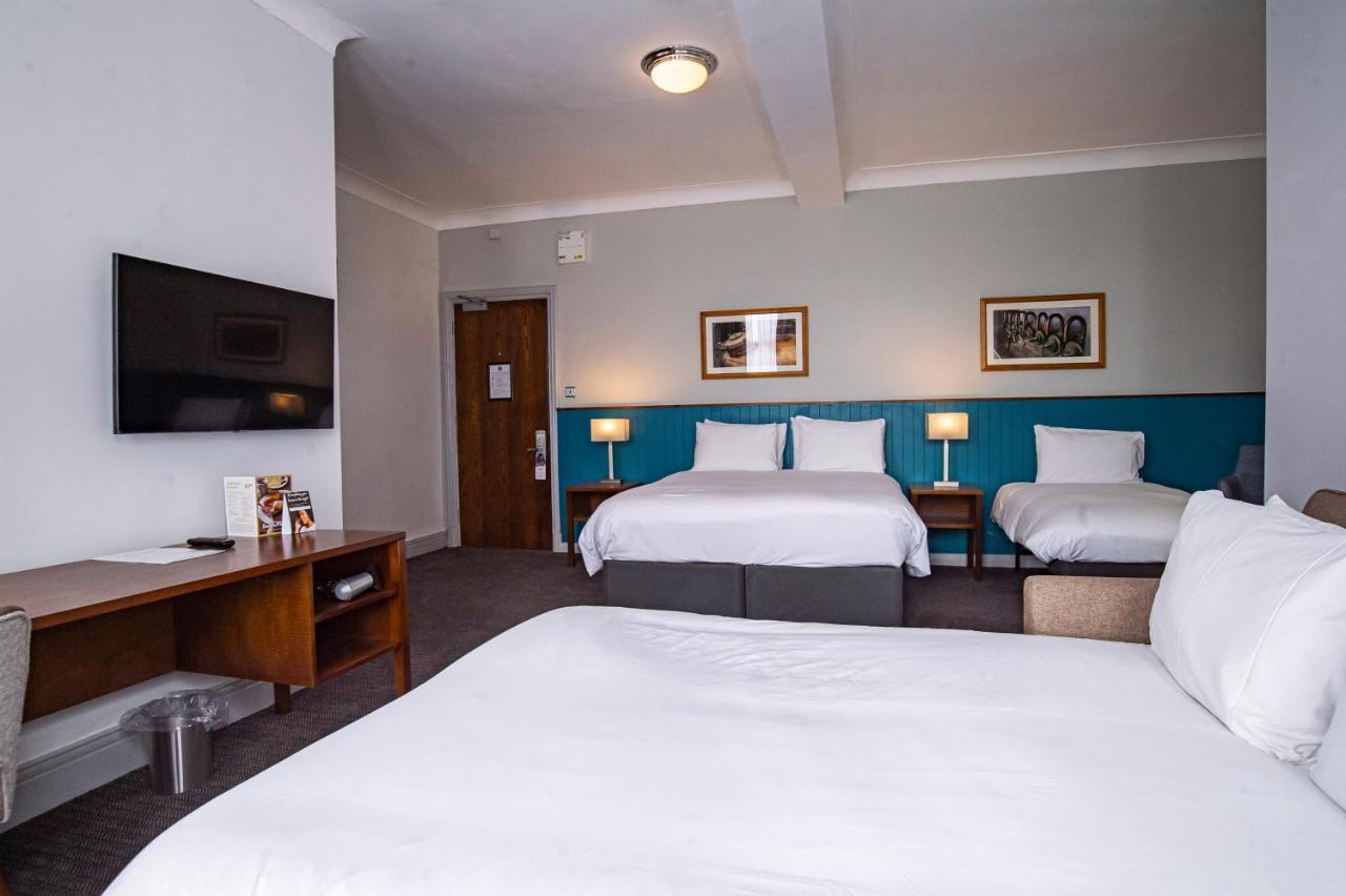 Highfield Hotel มิดเดิลส์บะระ ภายนอก รูปภาพ